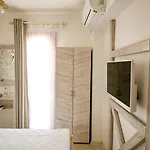 Menendi 3*