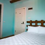 Hotel Menendi Fokaja