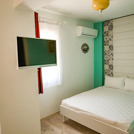 Hotel Menendi Foça