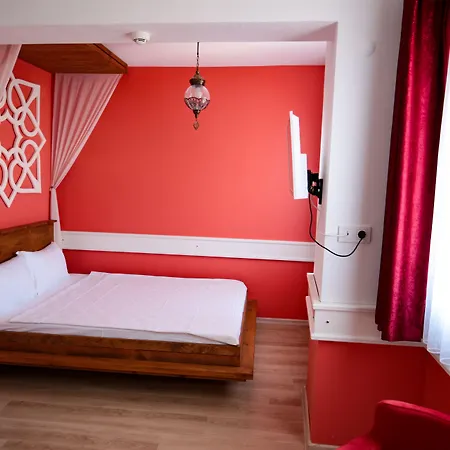 Menendi 3*