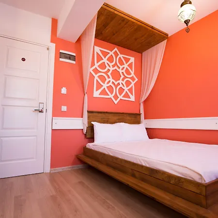 Menendi Отель 3*