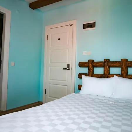 Hotel Menendi Foça