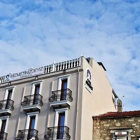 Hotel Menendi 3*