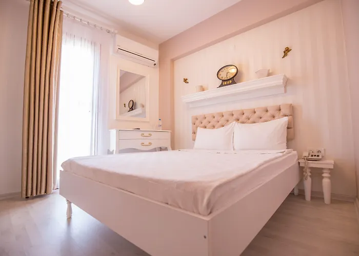 Menendi 3*