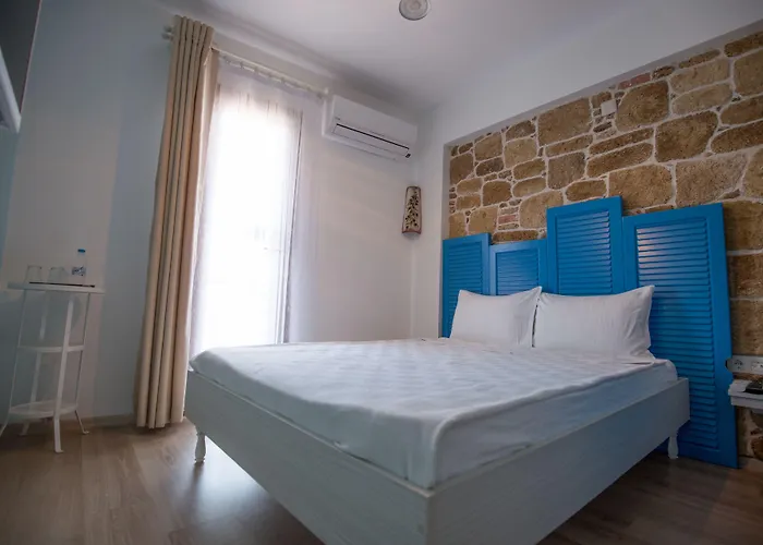 Hotel Menendi