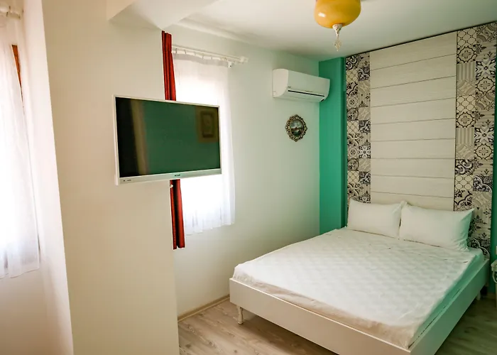 Hotel Menendi Foca