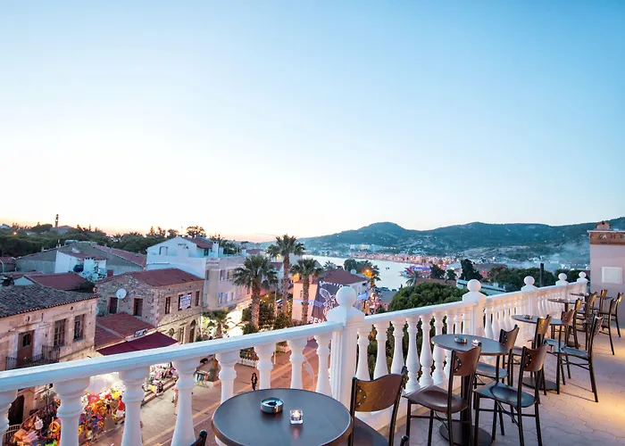 Menendi Hotel 3*
