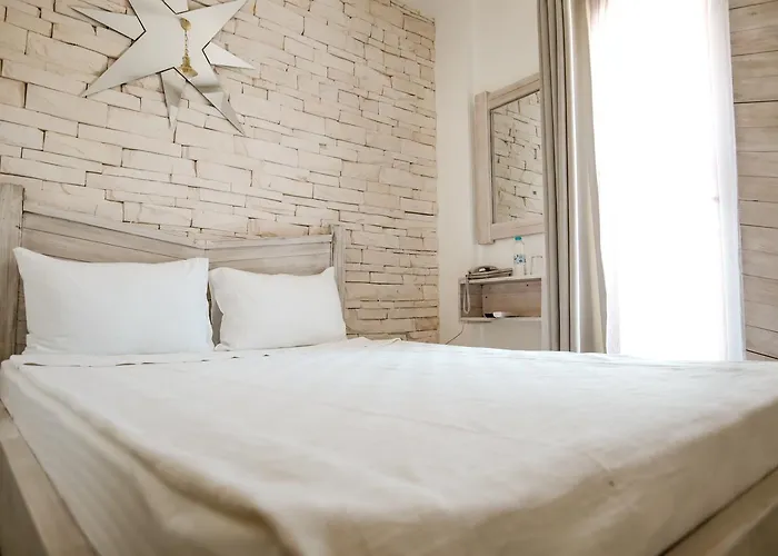 Menendi Hotel