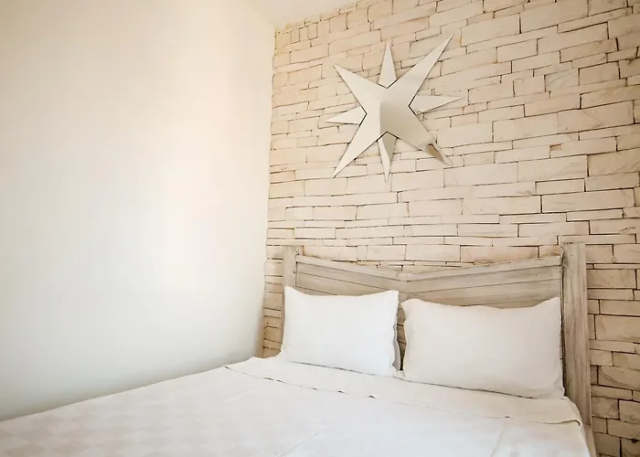 Hotel Menendi