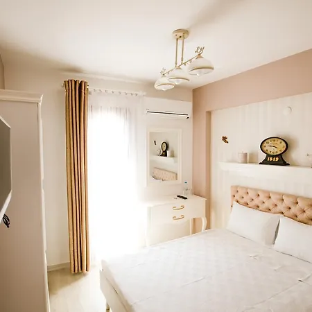Hotel Menendi
