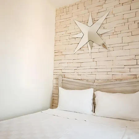 Hotel Menendi