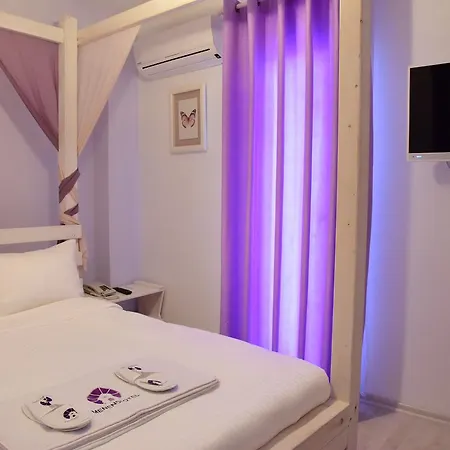 Menendi 3*
