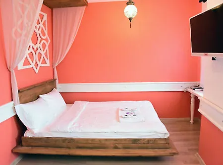 Menendi 3* Foça