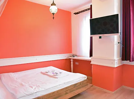 Menendi 3* Foça