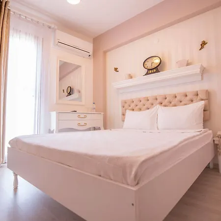 Hotel Menendi Foca