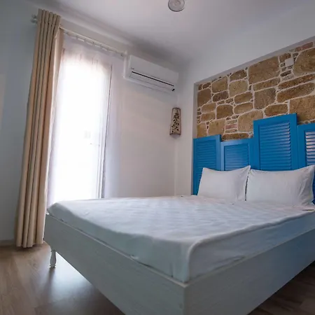 Hotel Menendi Foca