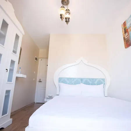 Hotel Menendi Foca
